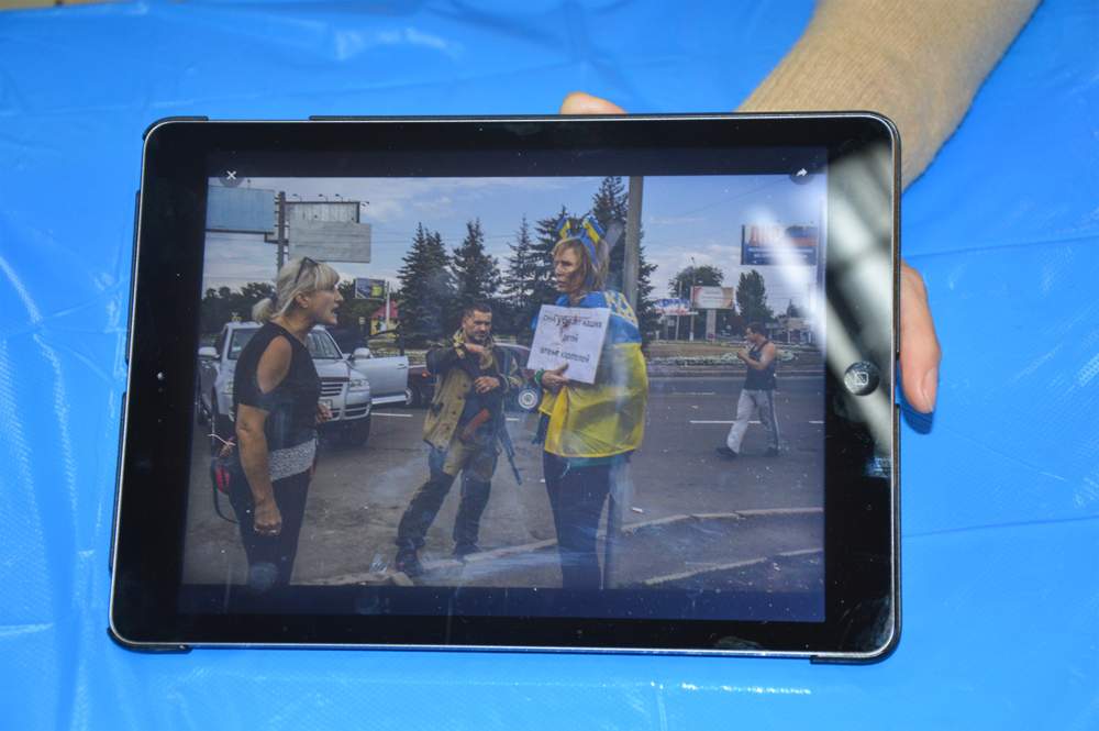Irina Dowgan wurde tagelang von prorussischen Separatisten gefoltert. Heute lebt sie in Slowjansk und engagiert sich als Lokalpolitikerin.