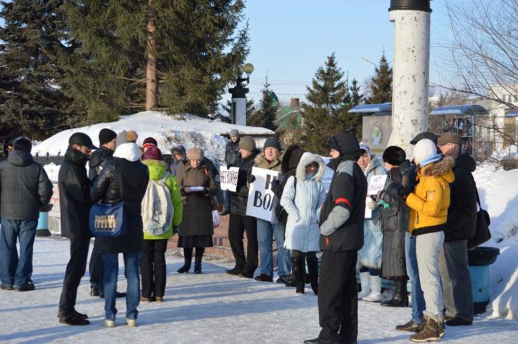 Demonstranten in Omsk / Basir Mamatulin, n-ost