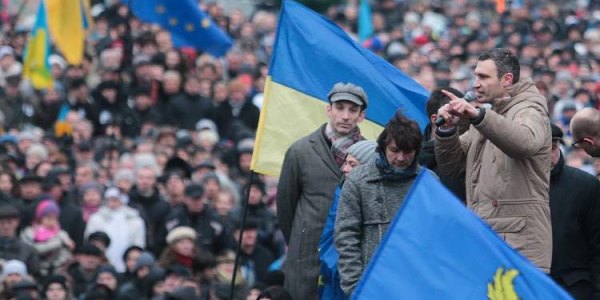 Vitali Klitschko auf dem Kiewer Maidan / Konstantin Chernichkin, n-ost