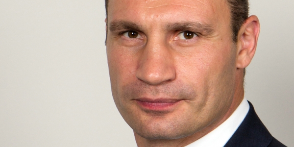 Vitali Klitschko hat gute Chancen, als Bürgermeister von Kiew wiedergewählt zu werden / Foto: Sven Teschke CC BY-SA 3.0 DE