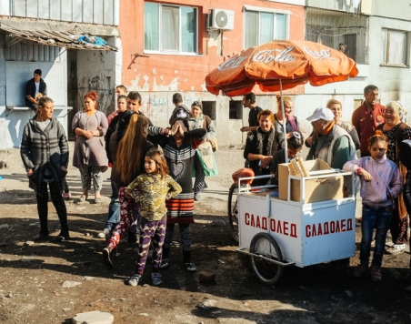Stolipinovo gilt als Bulgariens größtes Roma-Ghetto: Schätzungsweise 45.000 Roma leben hier. / Nate Robert, www.yomadic.com