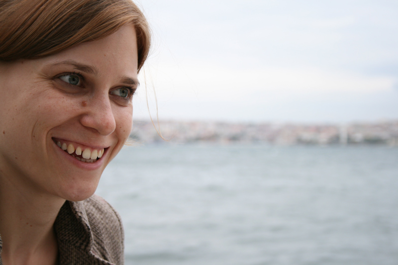 Kristina Karasu am Bosporus. Foto: Stephan Tirier