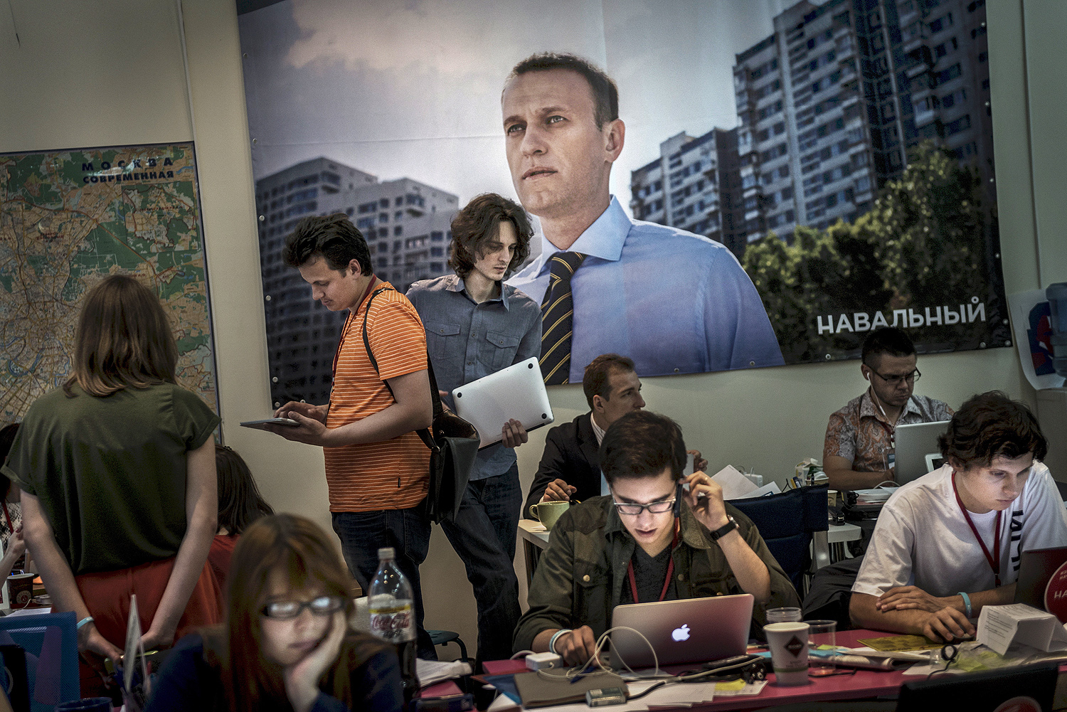 In der Wahlkampfzentrale Alexej Nawalnys in Moskau / Sergey Ponomarev, laif 