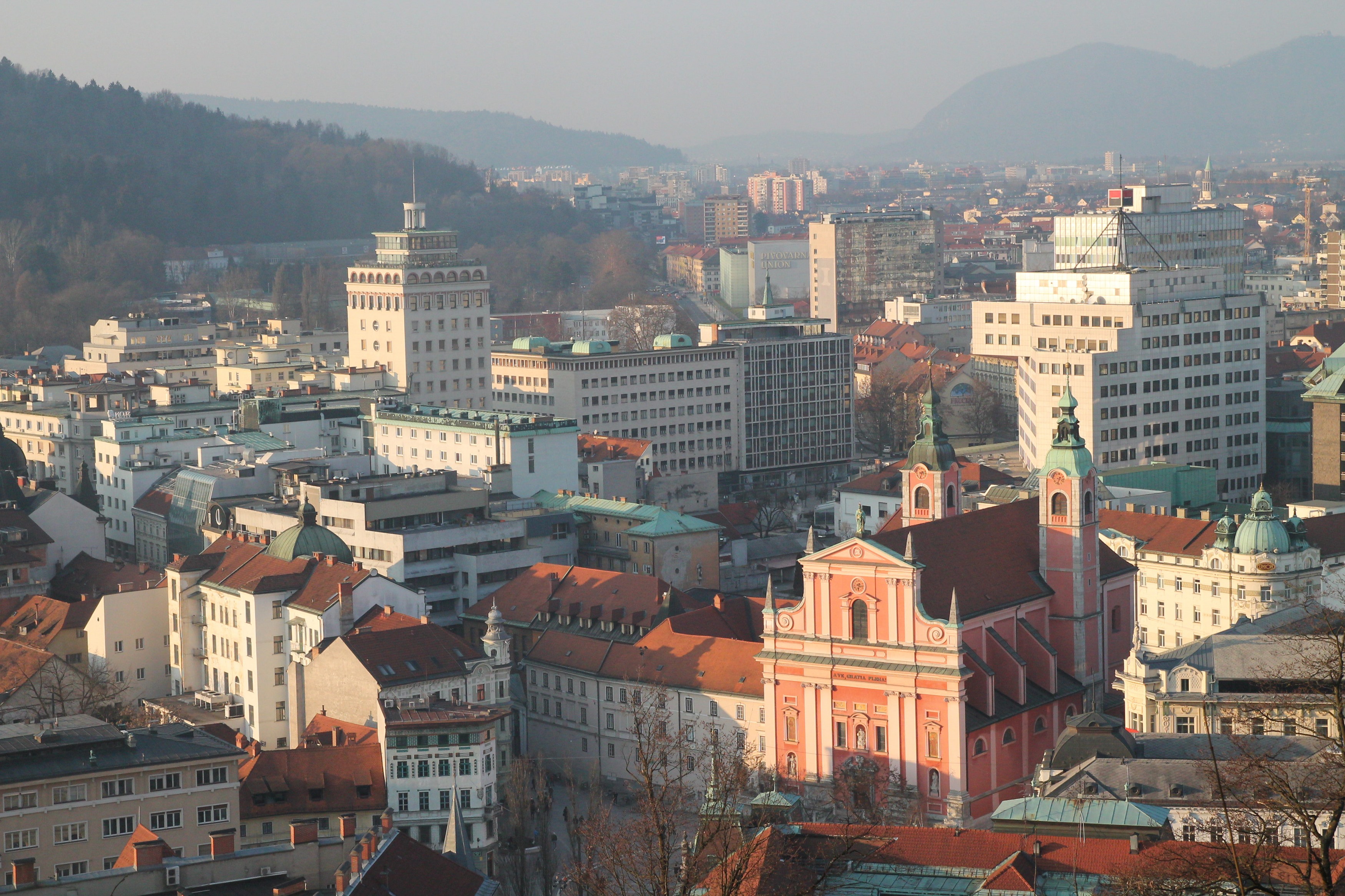 In Ljubljana ist man besorgt über die drohende Abweisung von Flüchtlingen an der österreichischen Grenze. / Foto: Krsto Lazerevic, n-ost