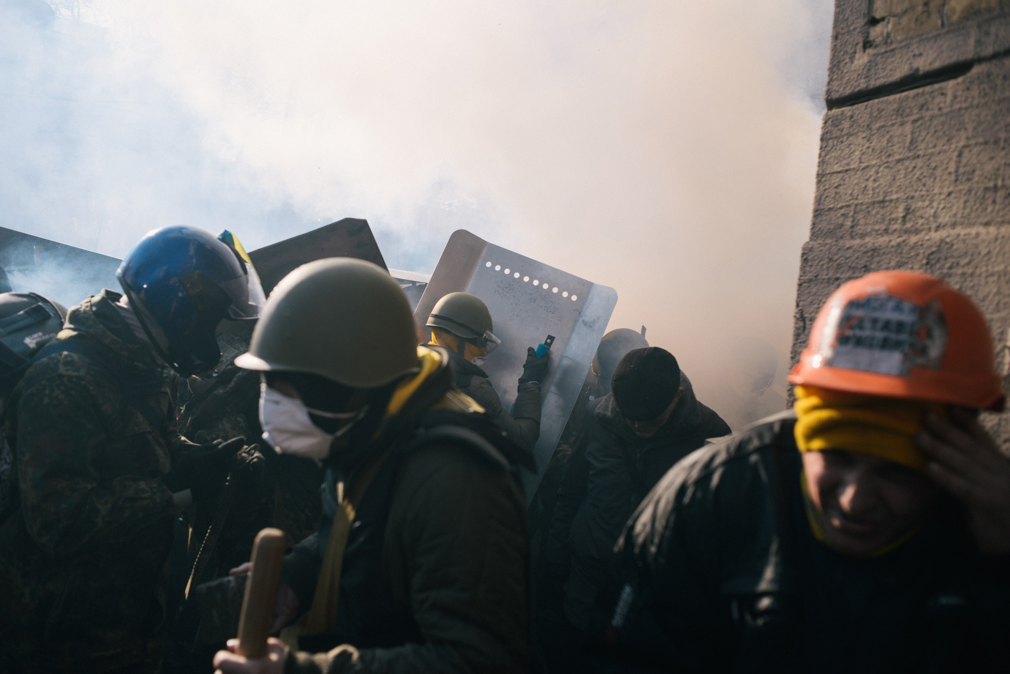 Kämpfende Demonstranten gestern vor dem ukrainischen Parlament&amp;nbsp; / Jacob Balzani Lööv, n-ost