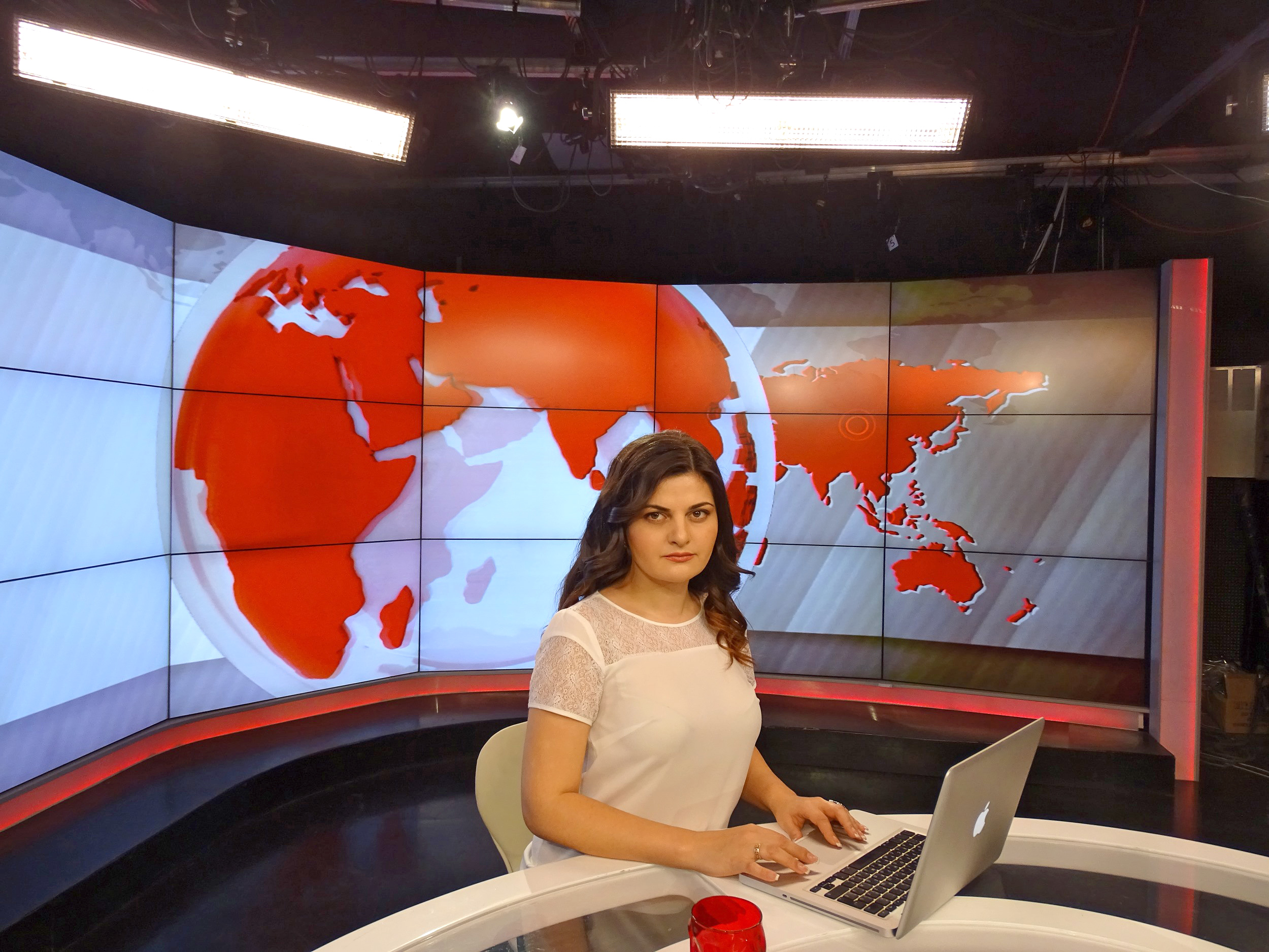 Fernsehstudio des krimtatarischen Senders „ATR“. Ab dem 1. April ist der Betrieb hier voraussichtlich illegal. / Foto: Simone Brunner, n-ost
