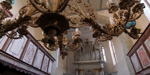 Die Wehrkirche in Deutsch-Weißkirch ist eine der ältesten ihrer Art / Eva Konzett, n-ost