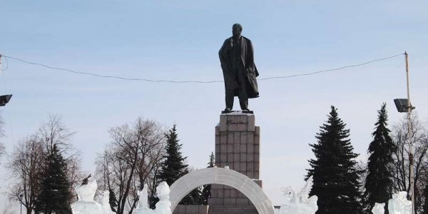 In Uljanowsk thront die monumentale Lenin-Gedenkstätte / Inna Hartwich, n-ost