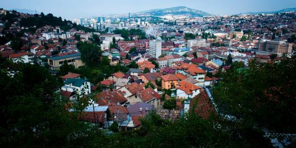 Stadtansicht von Sarajevo / Ruben Neugebauer, n-ost