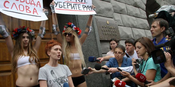 Proteste gegen Janukowitsch / Femen