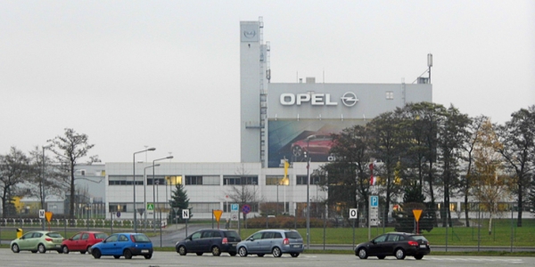 Opelwerk in Gliwice / Jan Opielka, n-ost