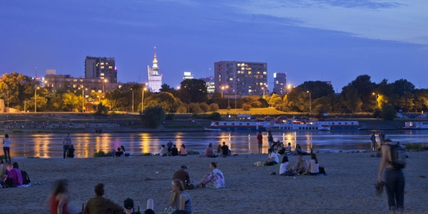 Mitten in der Stadt und doch am Strand - Warschau genießt den Sommer an der Weichsel / Stefan Günther, n-ost