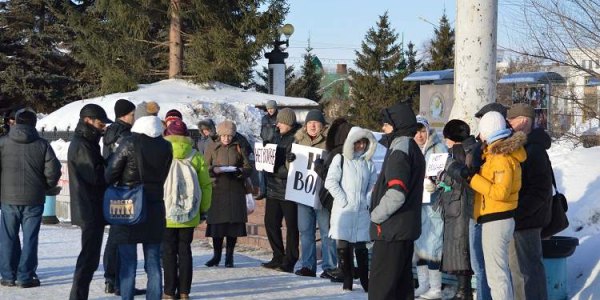 Demonstranten in Omsk / Basir Mamatulin, n-ost