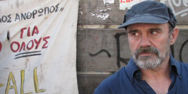 Konstantinos Polychronopoulos, einst Marketing und Werbeagent für große Firmen, bekocht heute auf den Straßen Athens seine Landsleute.