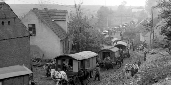 Papuszas Tagebücher, Briefe und Gedichte sind wertvolle Dokumente der Lebensrealität der polnischen Roma vor, während und nach dem Krieg. / Jerzy Dorozynski