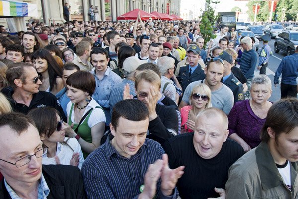 Demonstration in Minsk / Anton Motolko, n-ost